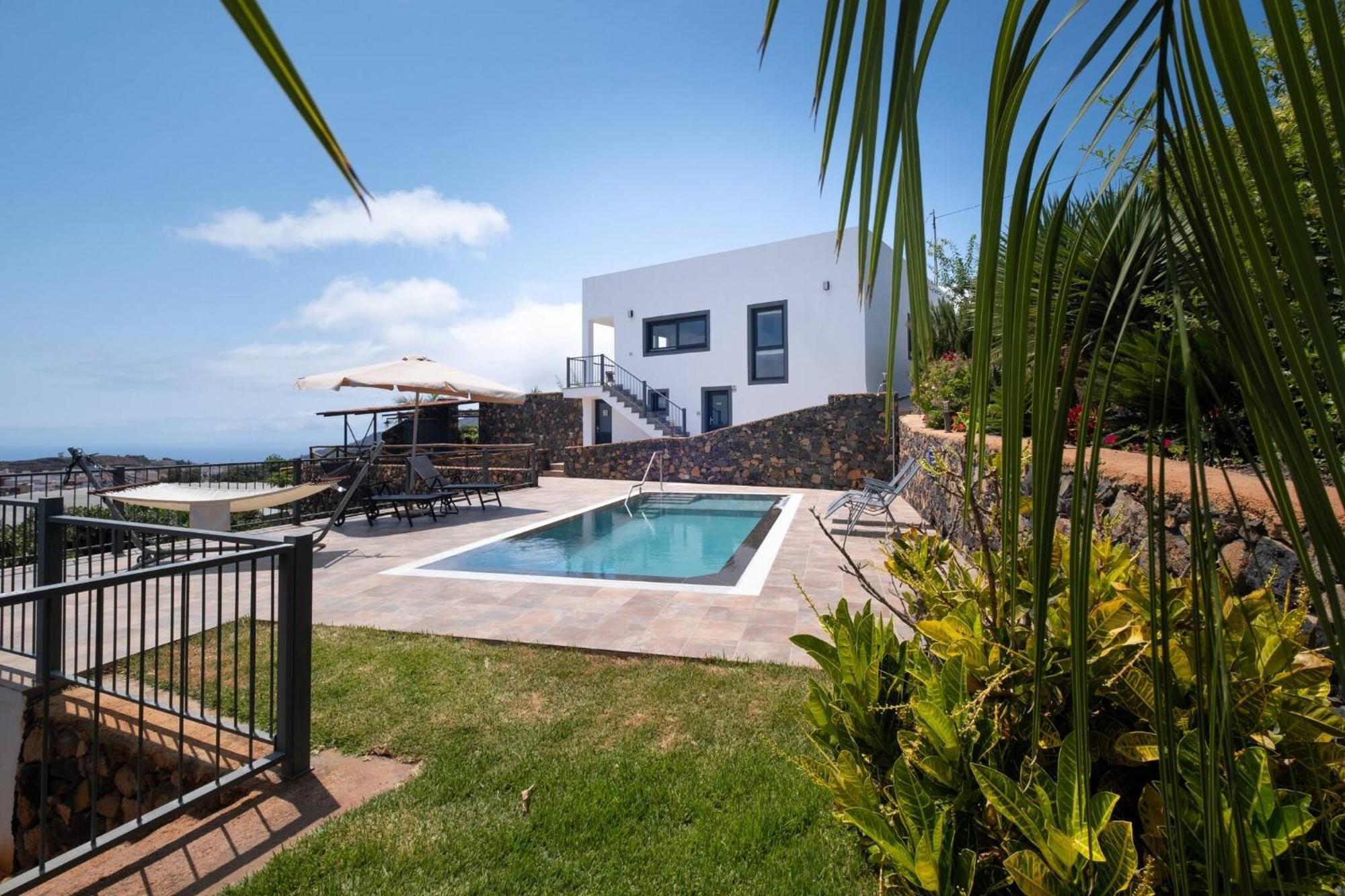 Villa La Graja By Huskalia - Private Pool Лос-Льянос-де-Аридане Экстерьер фото