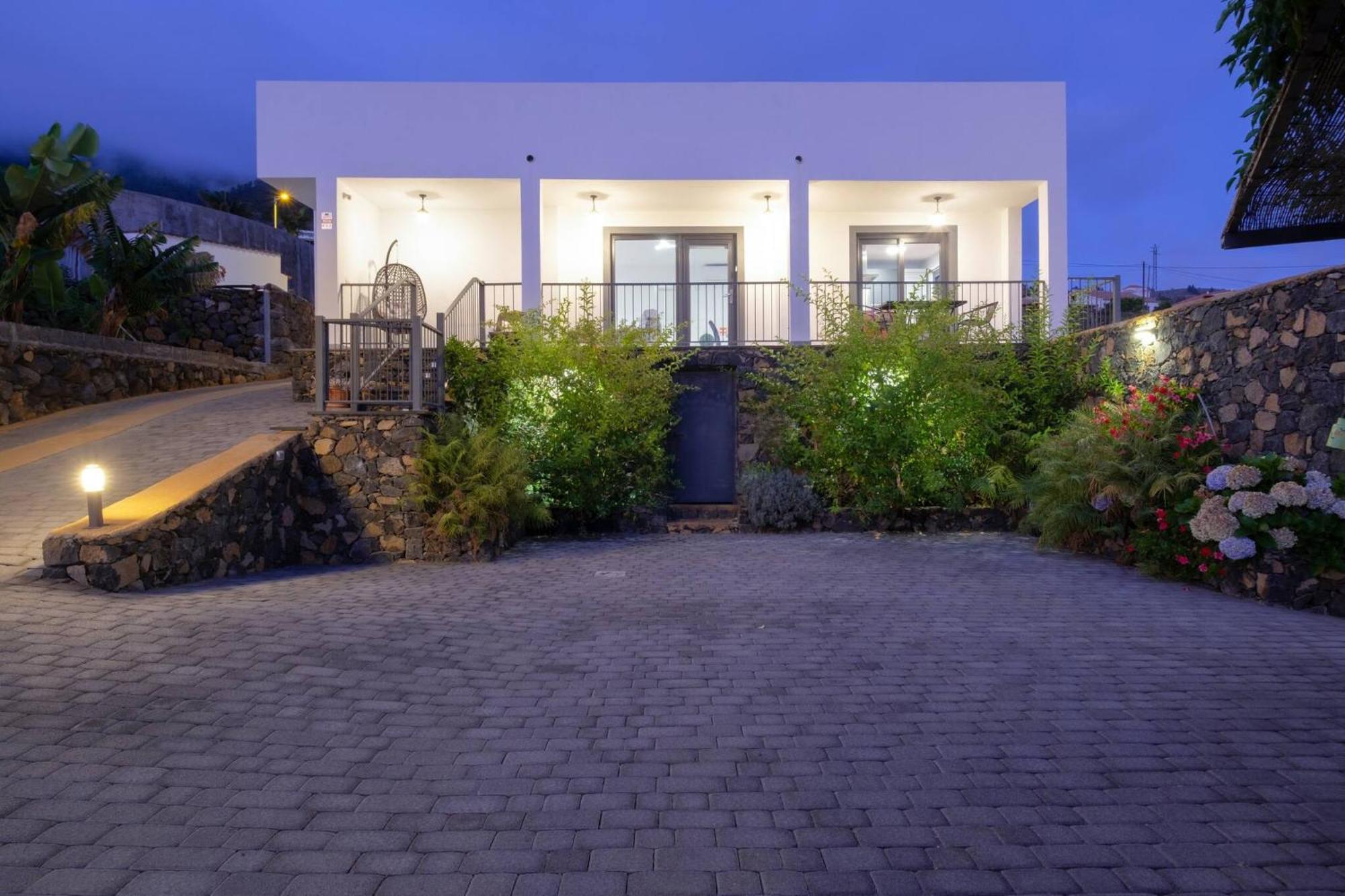 Villa La Graja By Huskalia - Private Pool Лос-Льянос-де-Аридане Экстерьер фото