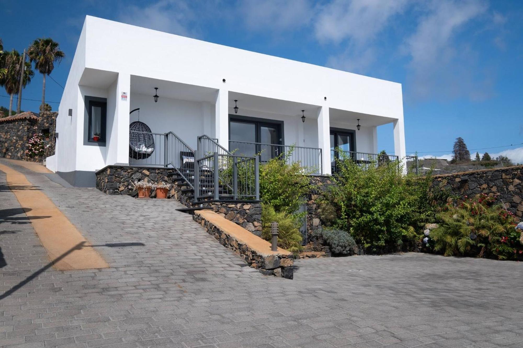 Villa La Graja By Huskalia - Private Pool Лос-Льянос-де-Аридане Экстерьер фото